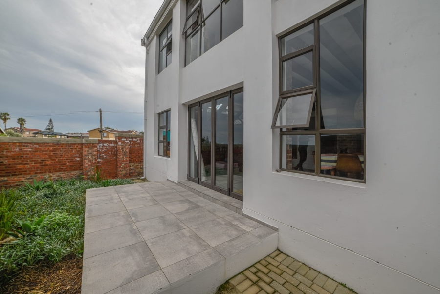 3 Bedroom Property for Sale in Dana Bay Western Cape